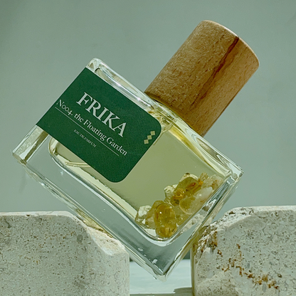 NO.004 the Floating Garden crystal-infused Parfume