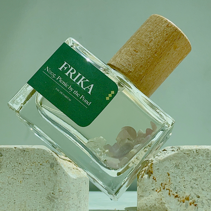 NO.005 Picnic by the Pond crystal-infused Parfume